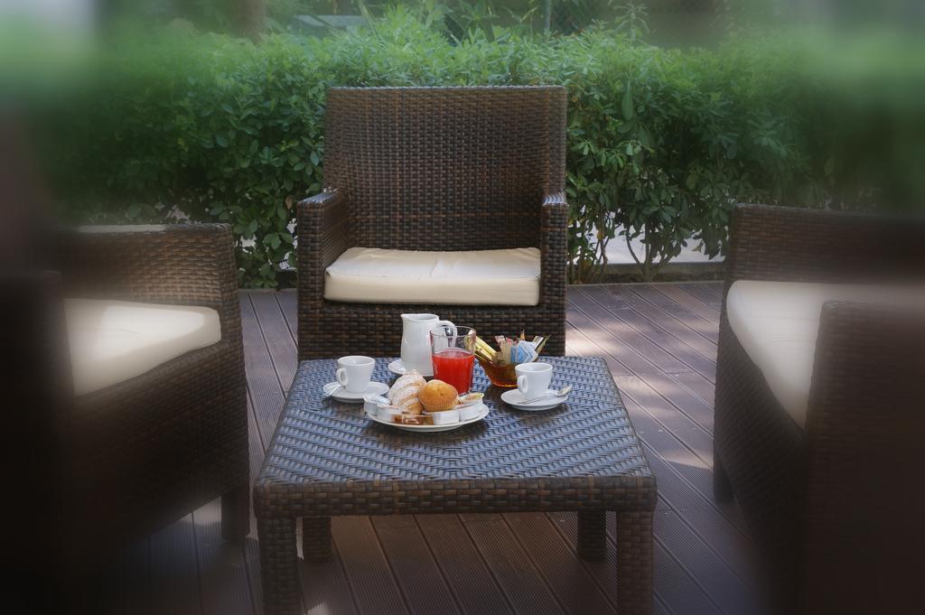 Hotel Antares Cervia Bagian luar foto