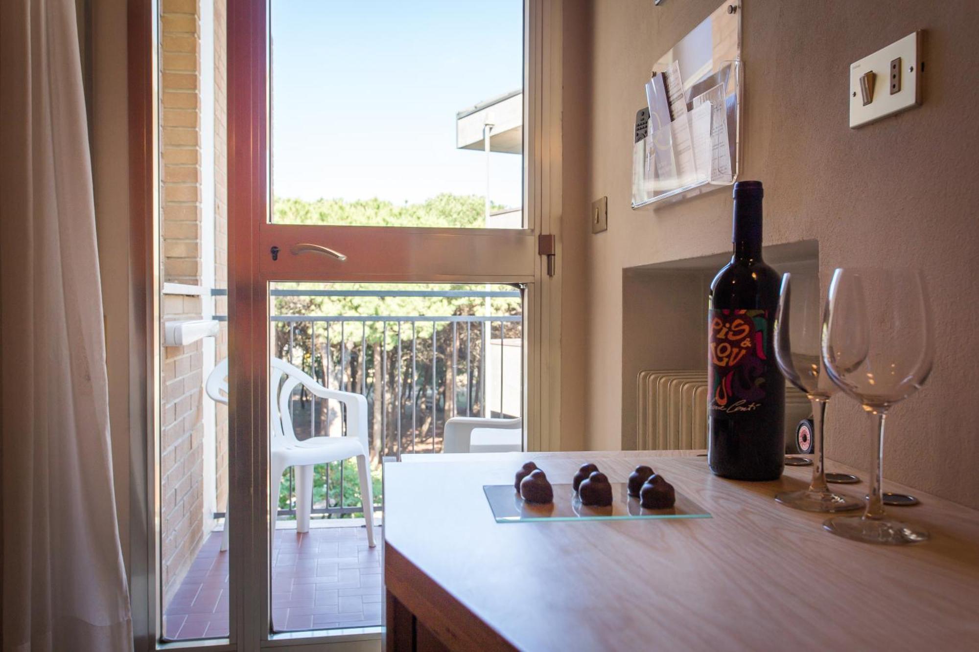 Hotel Antares Cervia Ruang foto