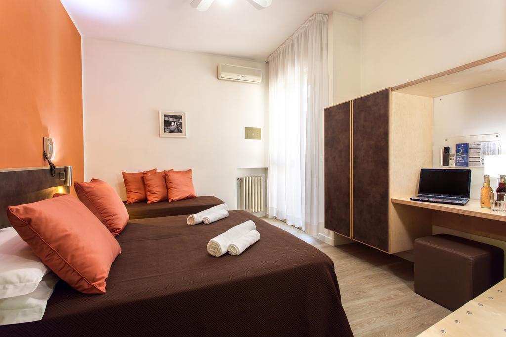Hotel Antares Cervia Bagian luar foto
